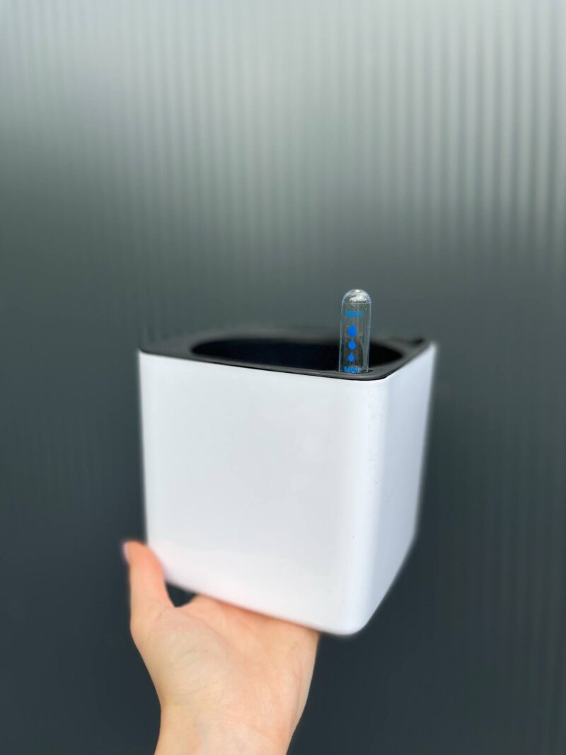 Doniczka samonawadniająca – kwadratowa 12 cm | Hydroponika