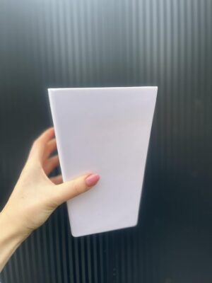 Biała wysoka kwadratowa osłonka 12cm