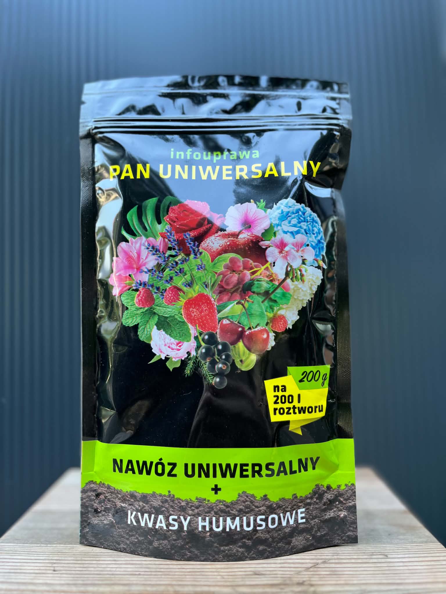 Nawóz Pan Uniwersalny do owoców, kwiatów, ziół, roślin ozdobnych | infouprawa